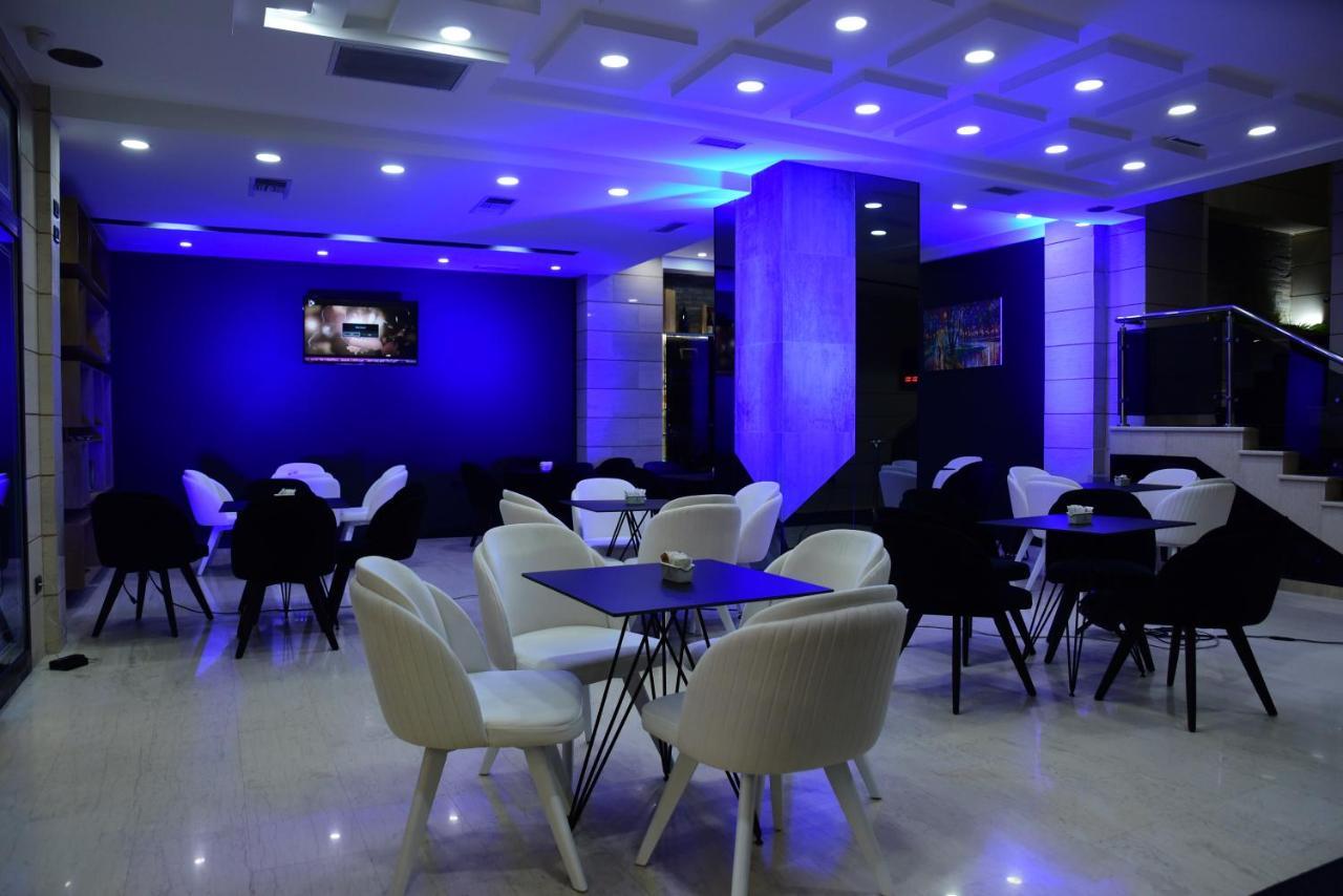 Hotel Comfort Tiranë Luaran gambar